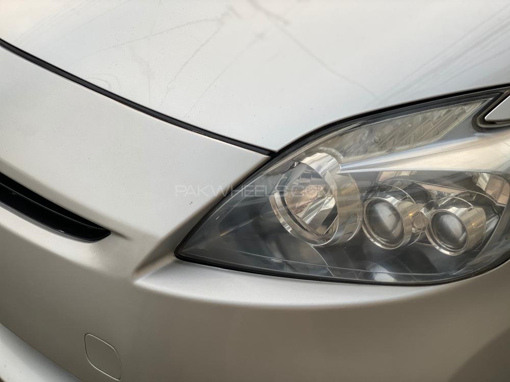 Toyota Prius 2011 for Sale in Lahore Toyota Prius 2011 for Sale in Lahore Image-10