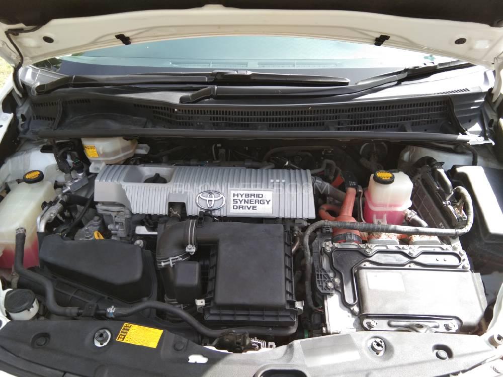 Toyota Prius 2013 for Sale in Karachi Toyota Prius 2013 for Sale in Karachi Image-6