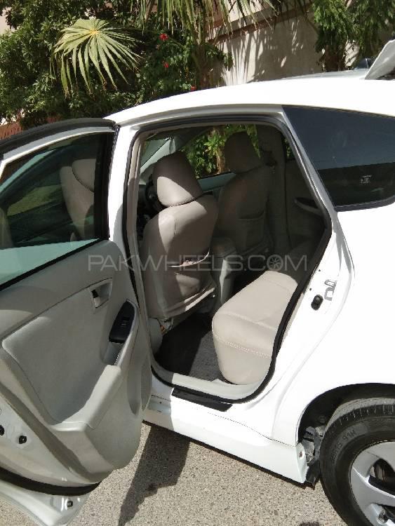 Toyota Prius 2013 for Sale in Karachi Toyota Prius 2013 for Sale in Karachi Image-14