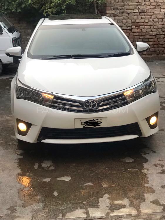 Toyota Corolla 2015 for Sale in Peshawar Image-1