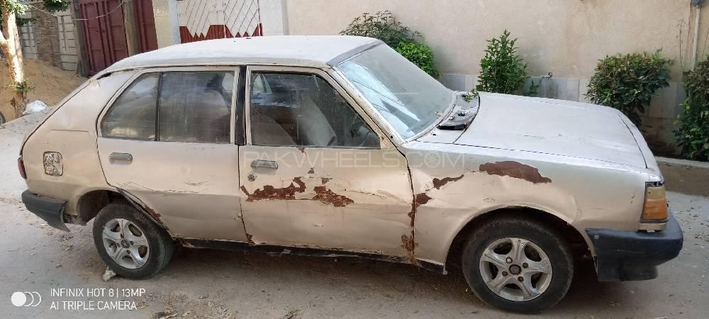 Mazda 323 1980 for Sale in Karachi Image-1