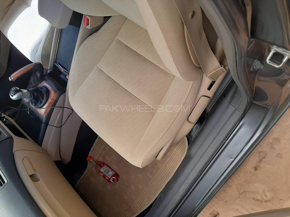 Honda Civic 2010 for Sale in Faisalabad Honda Civic 2010 for Sale in Faisalabad Image-7