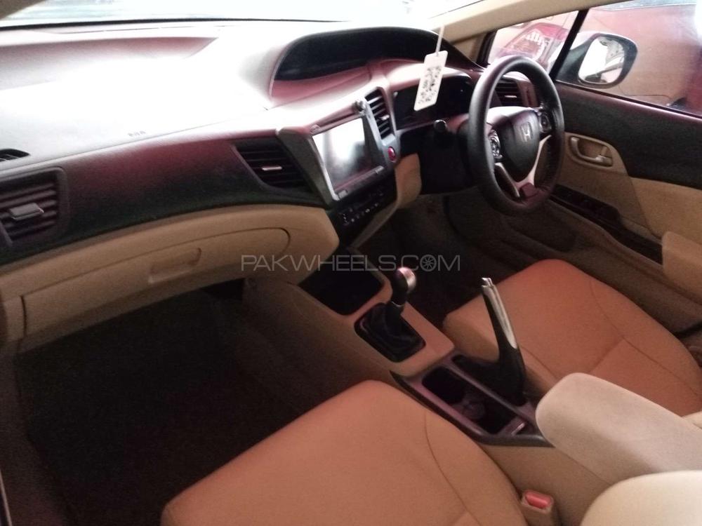 Honda Civic 2013 for Sale in Multan Honda Civic 2013 for Sale in Multan Image-4