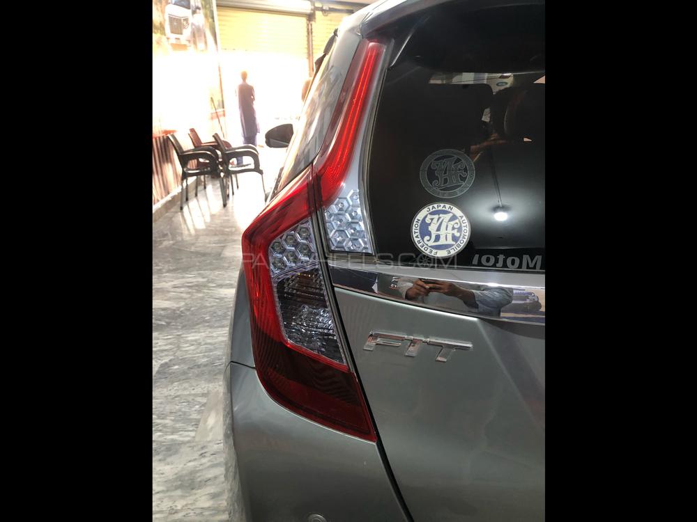 Honda Fit 2017 for Sale in Lahore Image-1