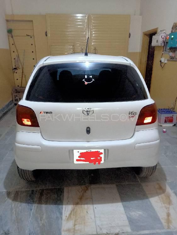 Toyota Vitz 2003 for Sale in Mardan Image-1
