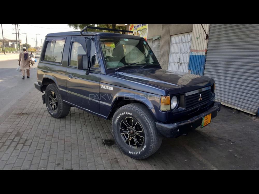 مٹسوبیشی پجیرو 1988 for Sale in لاہور مٹسوبیشی پجیرو 1988 for Sale in لاہور Image-2