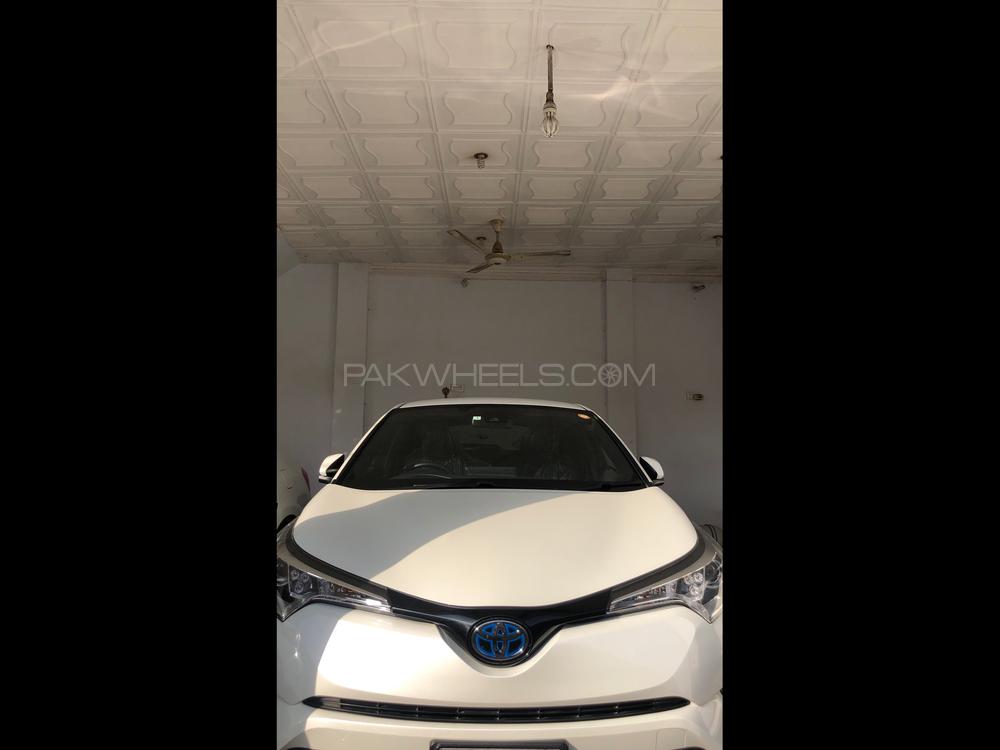 Toyota C-HR 2017 for Sale in Multan Image-1