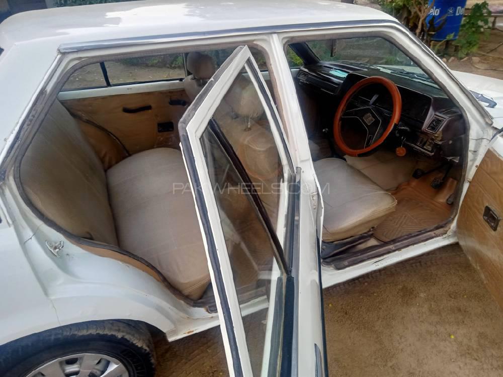 Toyota Corolla 1982 for Sale in Bahawalnagar Toyota Corolla 1982 for Sale in Bahawalnagar Image-3