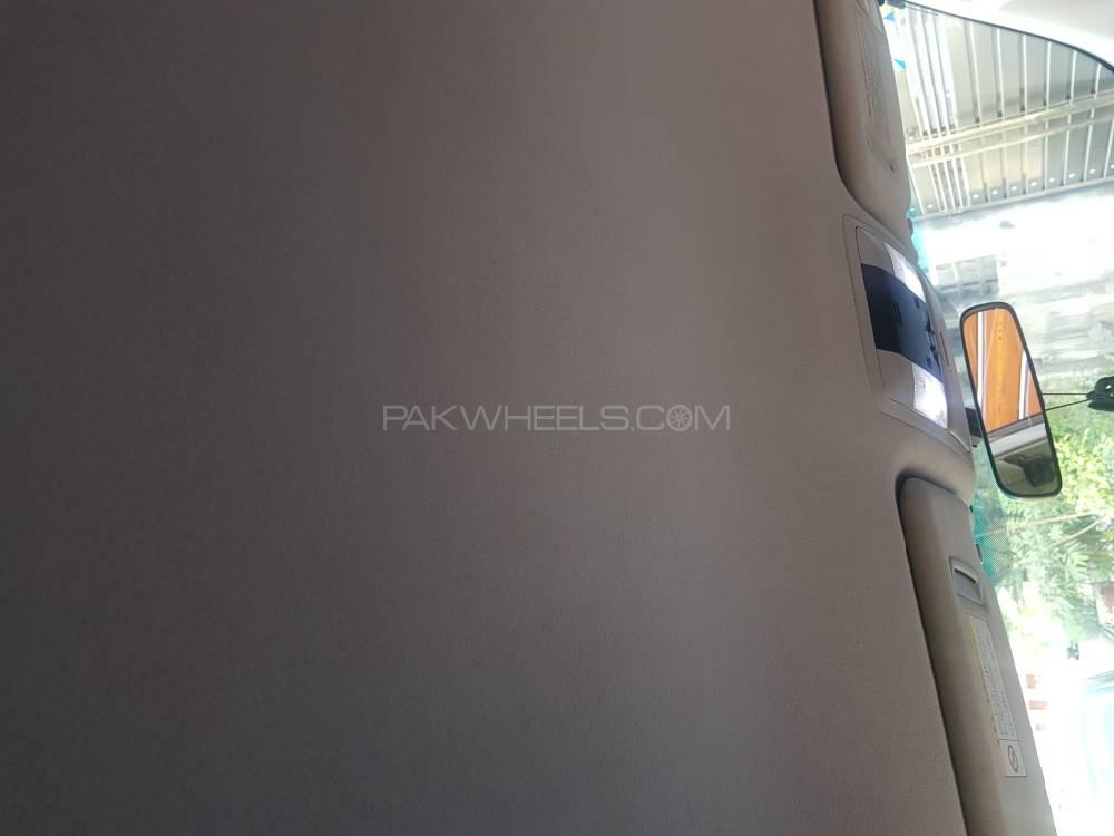 Toyota Prado 2010 for Sale in Lahore Toyota Prado 2010 for Sale in Lahore Image-14