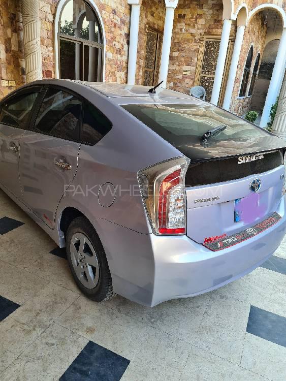 Toyota Prius 2014 for Sale in Gujrat Toyota Prius 2014 for Sale in Gujrat Image-3