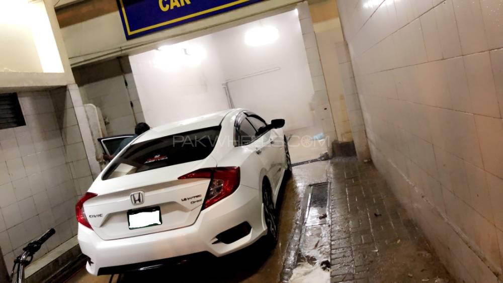 Honda Civic 2018 for Sale in Karachi Image-1