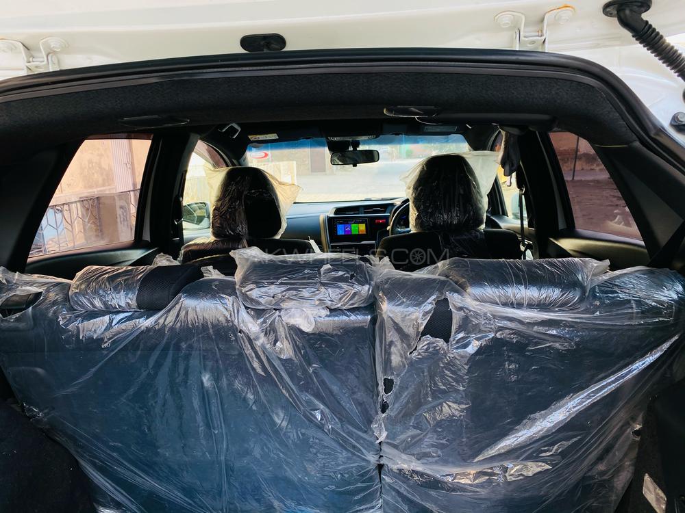 Honda Fit 2015 for Sale in Multan Honda Fit 2015 for Sale in Multan Image-11