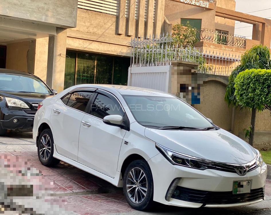 Toyota Corolla 2017 for Sale in Lahore Toyota Corolla 2017 for Sale in Lahore Image-4