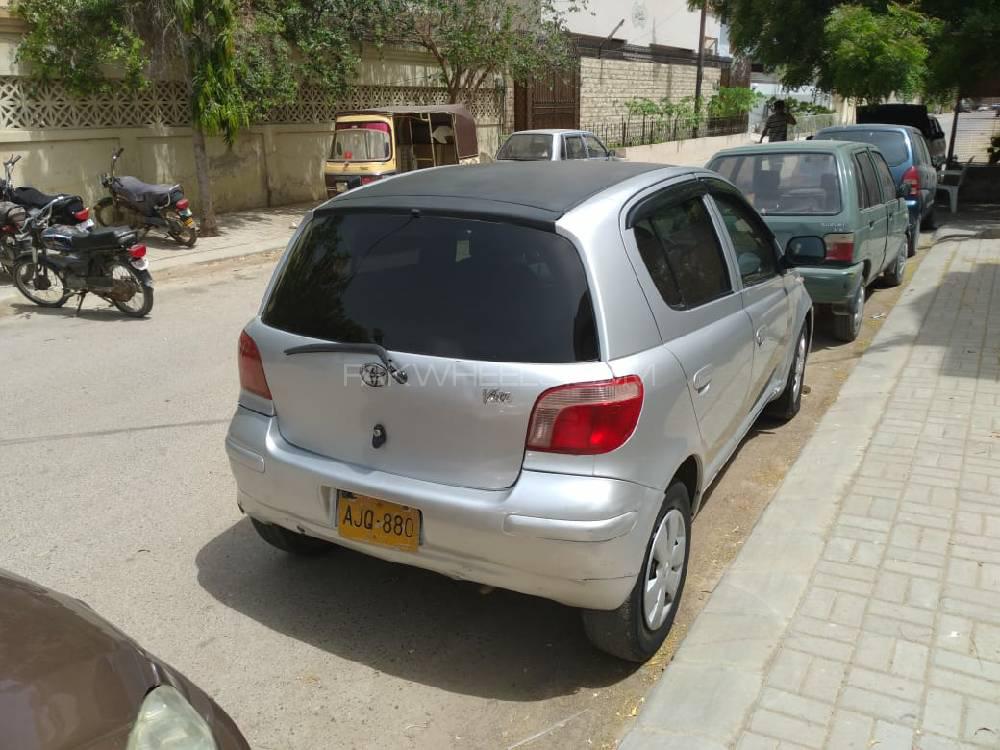 Toyota Vitz 2003 for Sale in Karachi Image-1