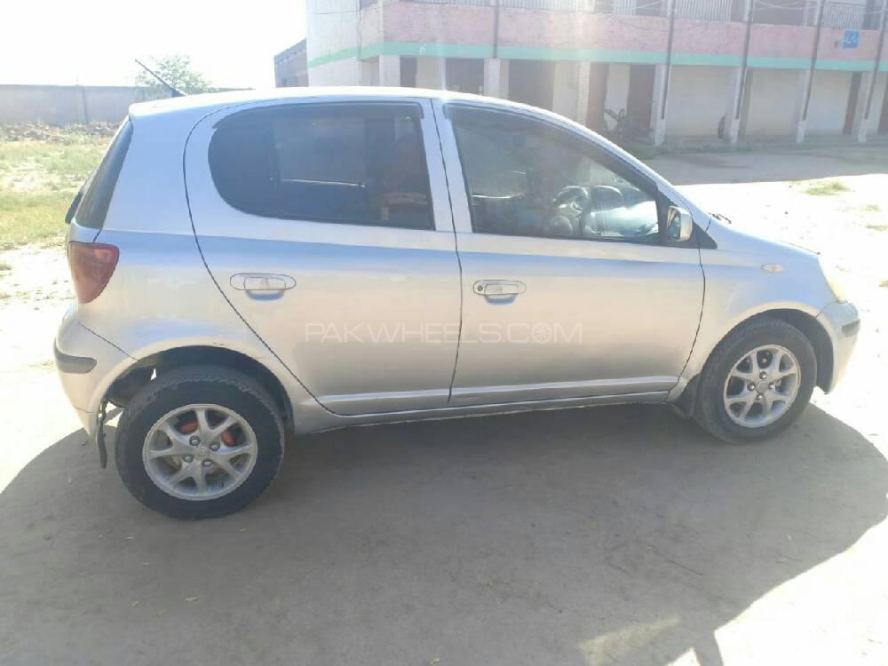 Toyota Vitz 2000 for Sale in Bannu Toyota Vitz 2000 for Sale in Bannu Image-13