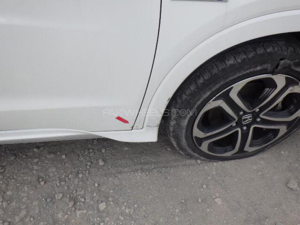 Honda Vezel 2016 for Sale in Islamabad Honda Vezel 2016 for Sale in Islamabad Image-13