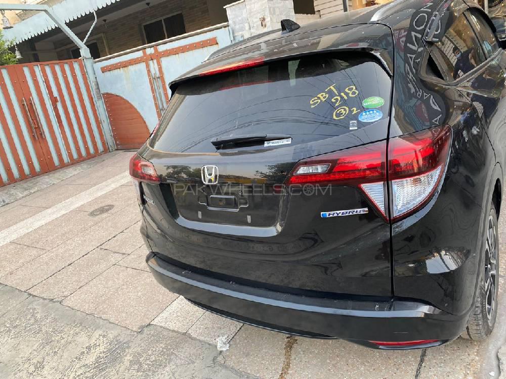 Honda Vezel 2020 for Sale in Bahawalpur Honda Vezel 2020 for Sale in Bahawalpur Image-4