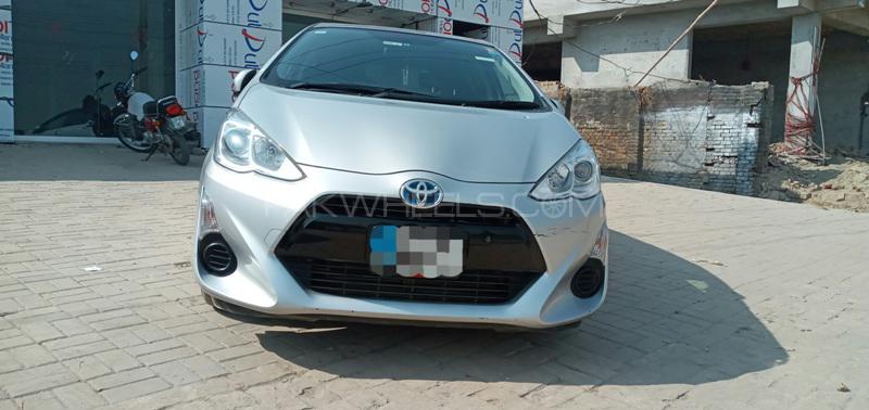Toyota Aqua 2015 for Sale in Lahore Toyota Aqua 2015 for Sale in Lahore Image-4