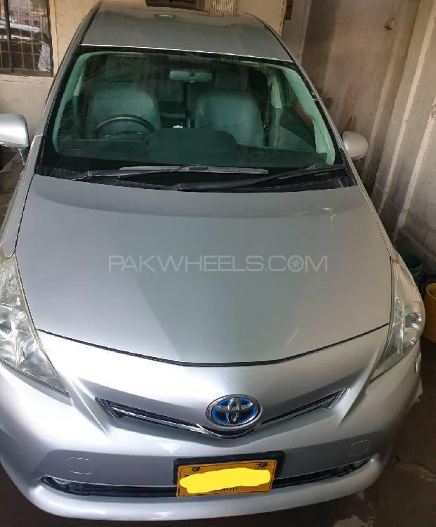 Toyota Prius 2011 for Sale in Karachi Image-1