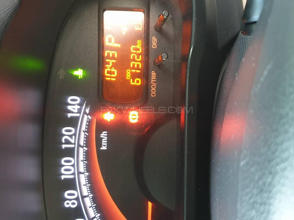 Daihatsu Move 2014 for Sale in Lahore Daihatsu Move 2014 for Sale in Lahore Image-6