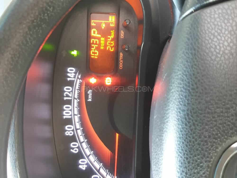 Daihatsu Move 2014 for Sale in Lahore Daihatsu Move 2014 for Sale in Lahore Image-7