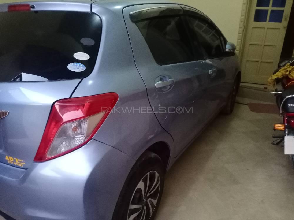 Toyota Vitz 2011 for Sale in Lahore Image-1