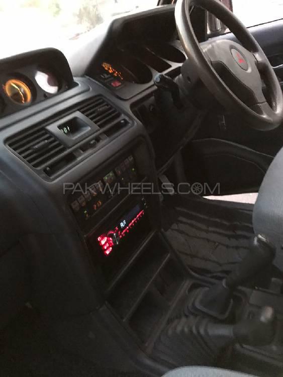 Mitsubishi Pajero 1992 for Sale in Lahore Mitsubishi Pajero 1992 for Sale in Lahore Image-11