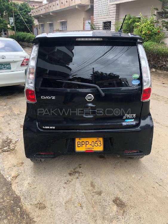 Nissan Dayz Highway Star 2015 for Sale in Karachi Nissan Dayz Highway Star 2015 for Sale in Karachi Image-10