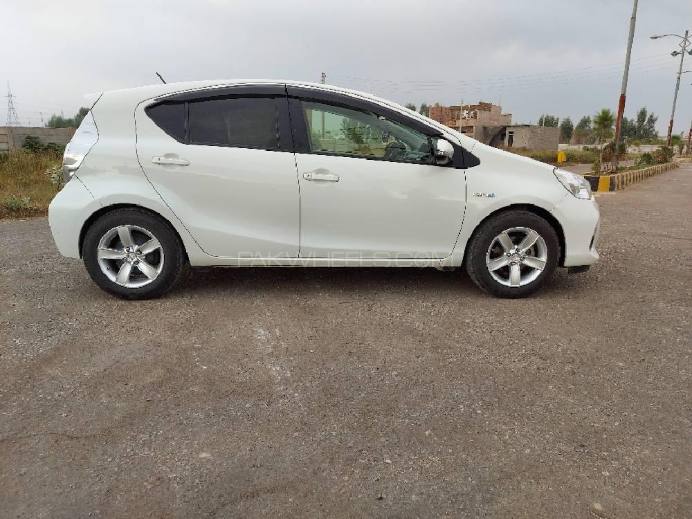 Toyota Aqua 2013 for Sale in Mardan Toyota Aqua 2013 for Sale in Mardan Image-2