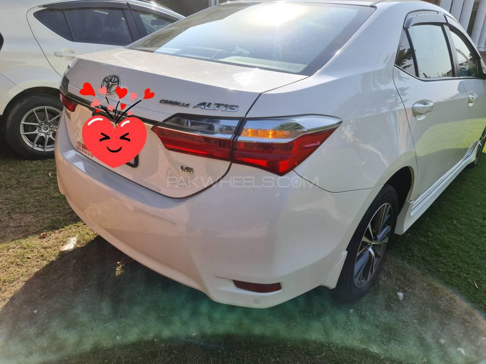 Toyota Corolla 2017 for Sale in Nankana sahib Toyota Corolla 2017 for Sale in Nankana sahib Image-2
