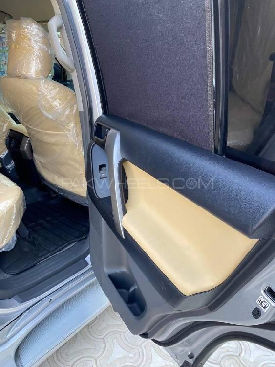 Toyota Prado 2017 for Sale in Hyderabad Toyota Prado 2017 for Sale in Hyderabad Image-5