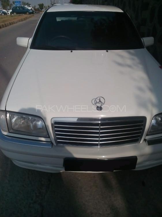 Mercedes Benz 200 D 1997 for Sale in Islamabad Image-1