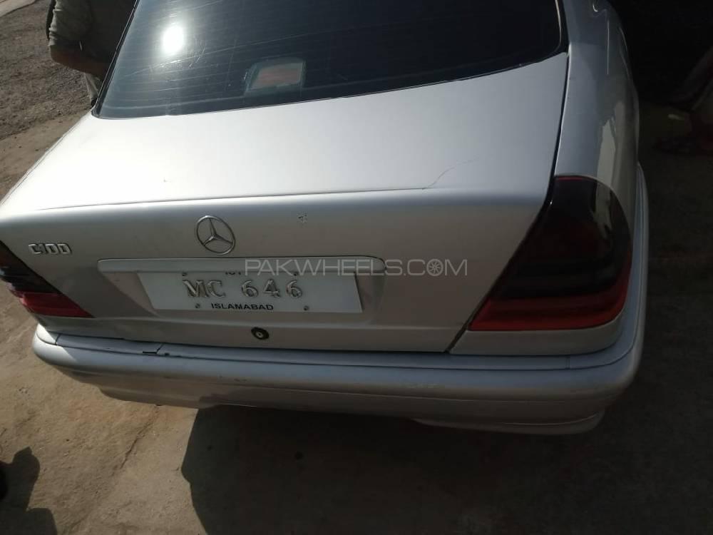 Mercedes Benz C Class 1998 for Sale in Peshawar Mercedes Benz C Class 1998 for Sale in Peshawar Image-3