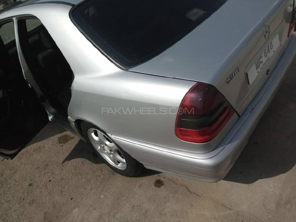 Mercedes Benz C Class 1998 for Sale in Peshawar Mercedes Benz C Class 1998 for Sale in Peshawar Image-15