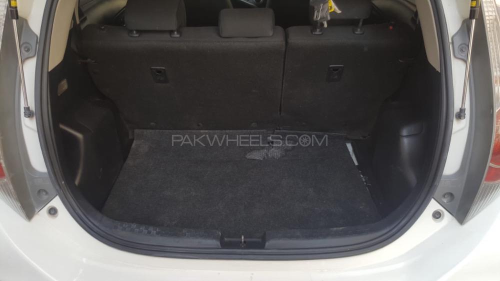 ٹویوٹا اکوا 2014 for Sale in پشاور ٹویوٹا اکوا 2014 for Sale in پشاور Image-5