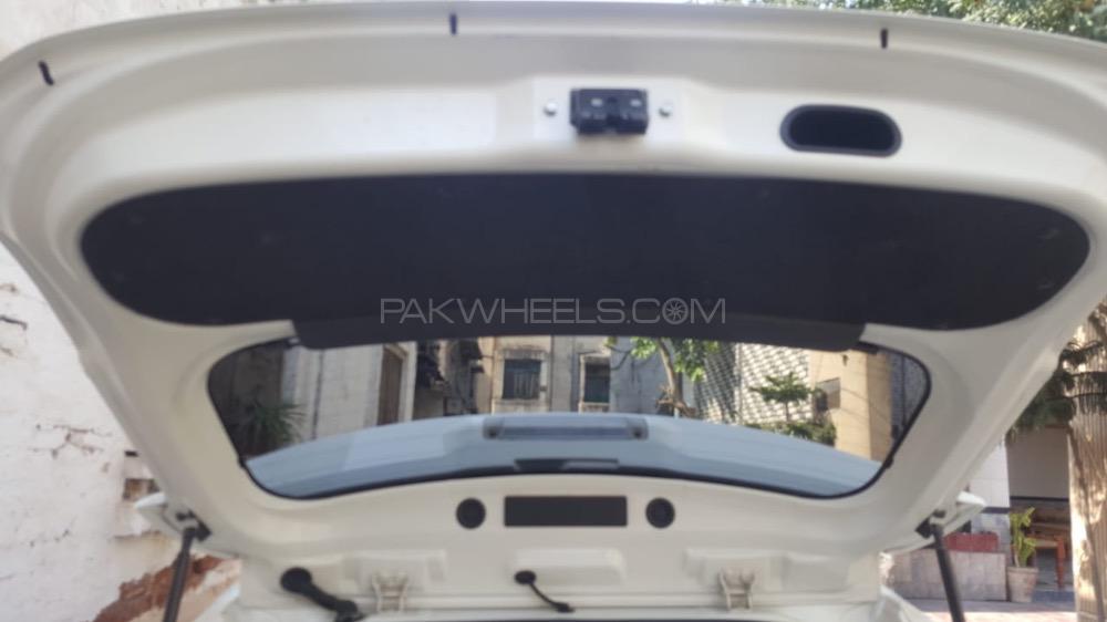 ٹویوٹا اکوا 2014 for Sale in پشاور ٹویوٹا اکوا 2014 for Sale in پشاور Image-6