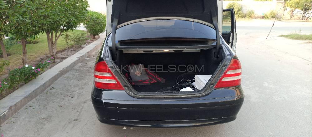 مرسڈیز بینز سی کلاس 2004 for Sale in ملتان مرسڈیز بینز سی کلاس 2004 for Sale in ملتان Image-14