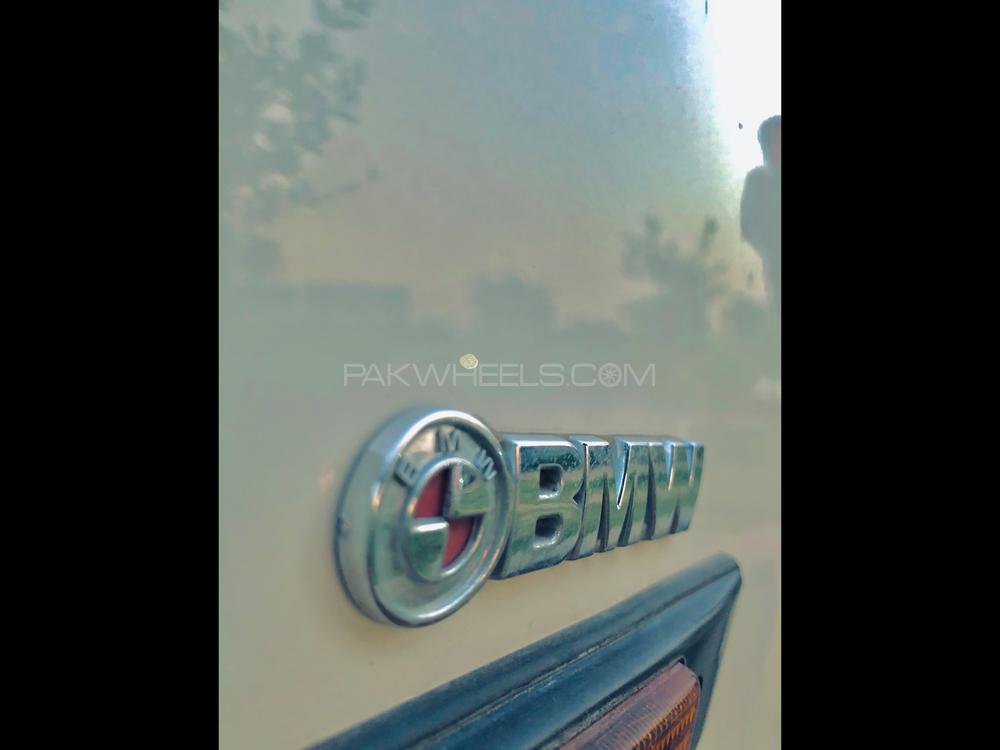 BMW 3 Series 1998 for Sale in Peshawar BMW 3 Series 1998 for Sale in Peshawar Image-8