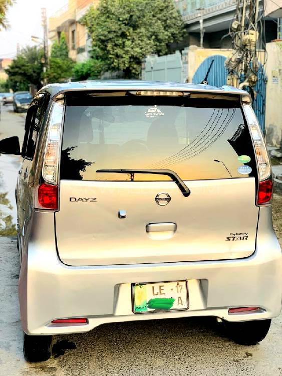 Nissan Dayz Highway Star 2014 for Sale in Lahore Nissan Dayz Highway Star 2014 for Sale in Lahore Image-15