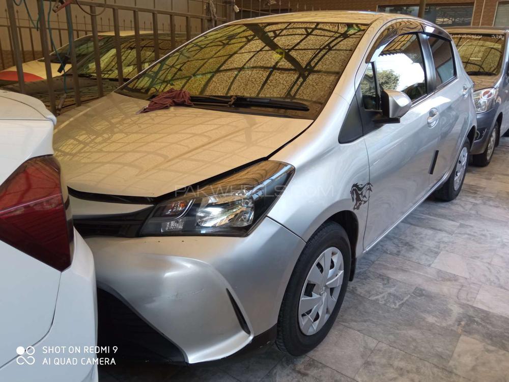 Toyota Vitz 2014 for Sale in Lahore Image-1