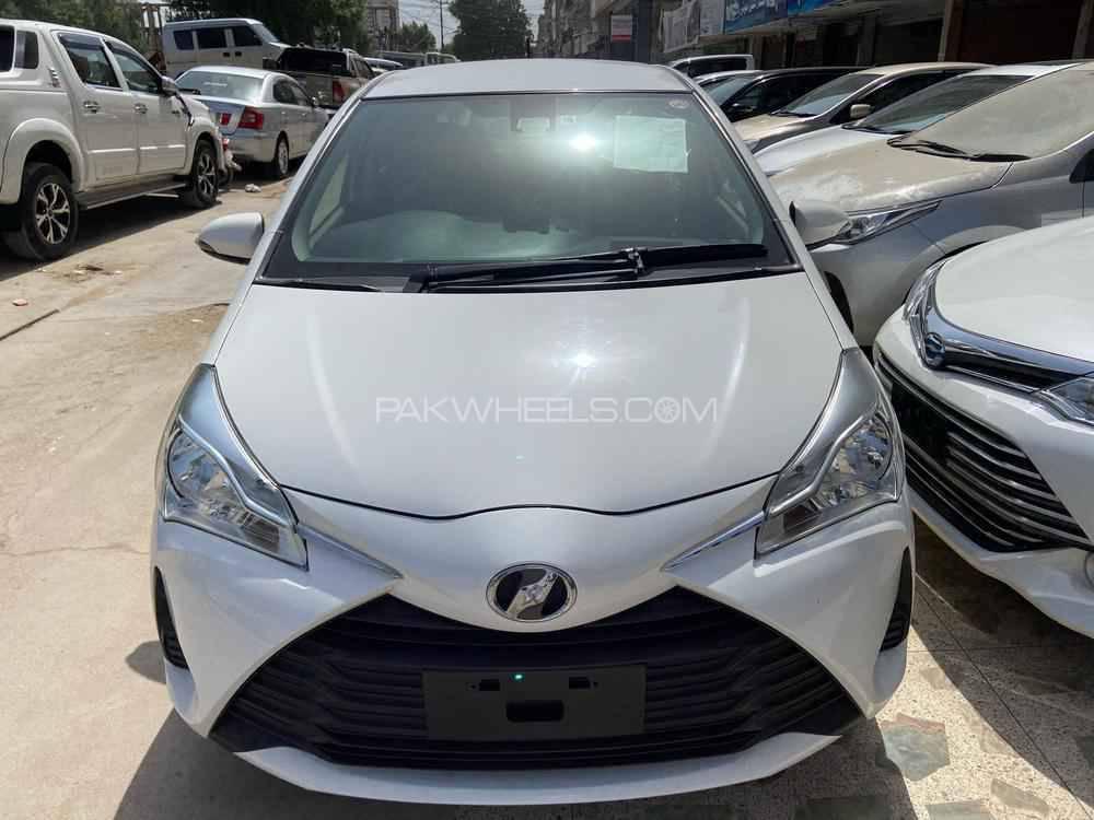Toyota Vitz 2017 for Sale in Lahore Image-1