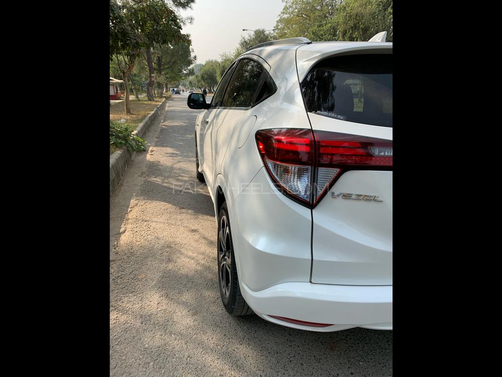 Honda Vezel 2014 for Sale in Islamabad Honda Vezel 2014 for Sale in Islamabad Image-8
