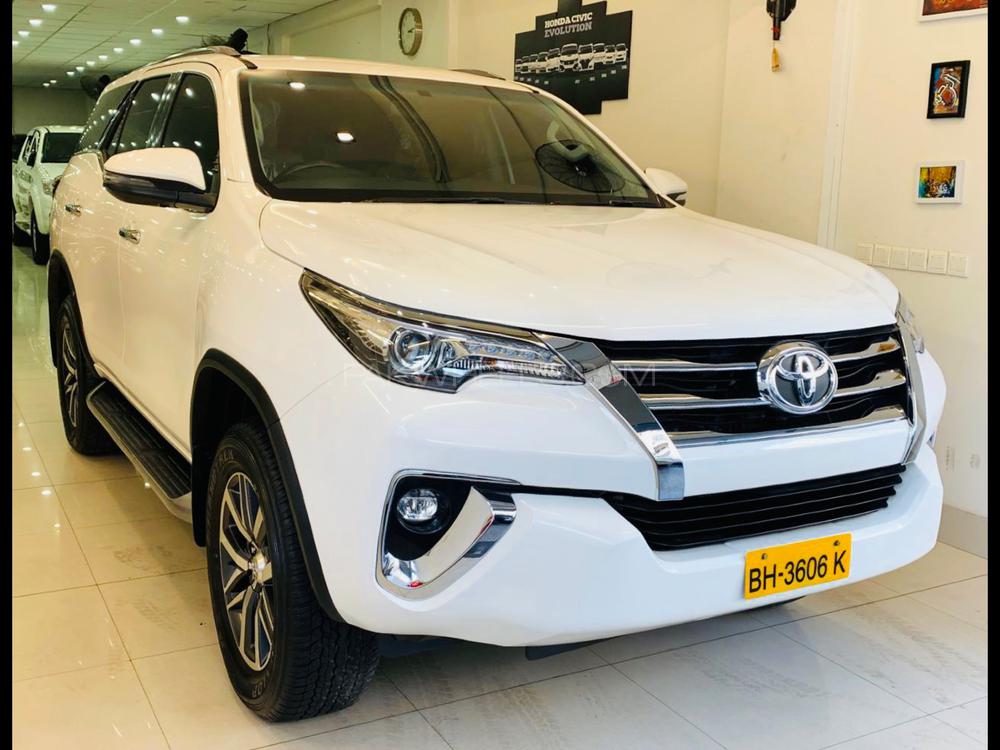 Toyota Fortuner 2019 for Sale in Karachi Image-1
