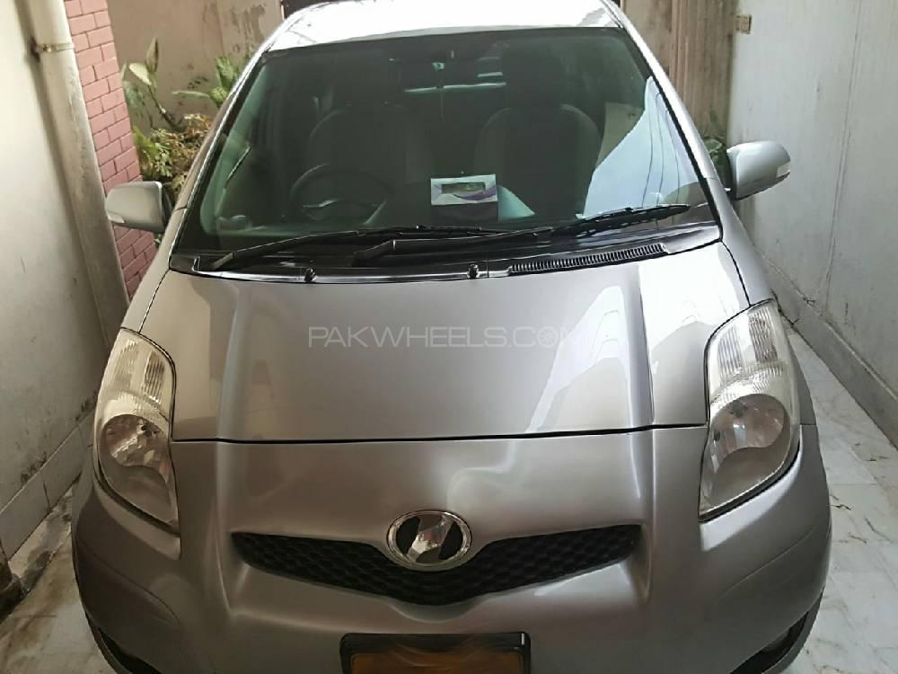 Toyota Vitz 2008 for Sale in Karachi Image-1