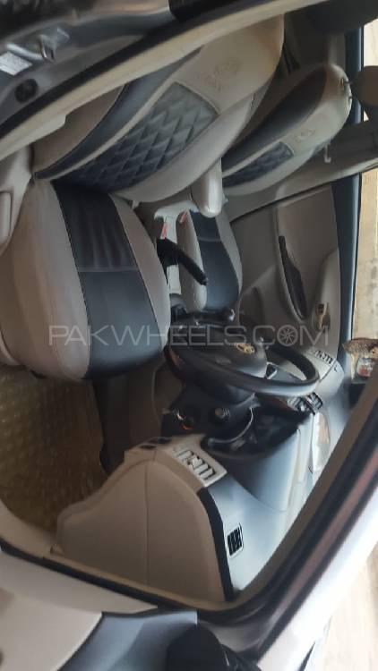 Toyota Corolla 2011 for Sale in Lahore Toyota Corolla 2011 for Sale in Lahore Image-16