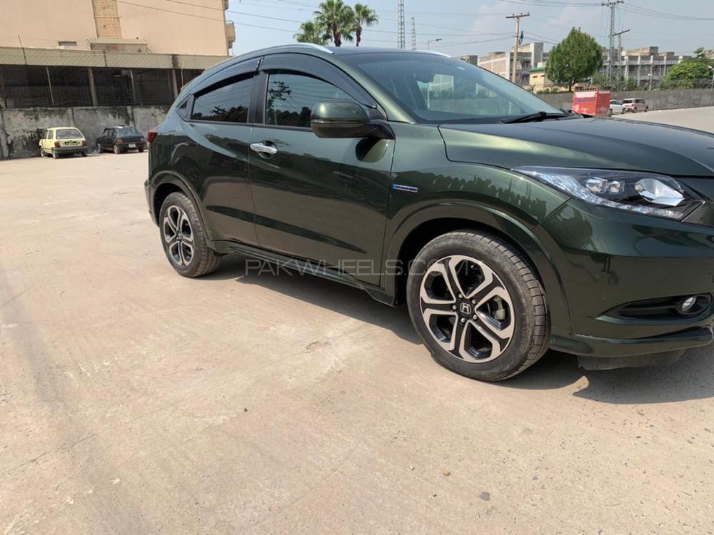 Honda Vezel 2015 for Sale in Rawalpindi Honda Vezel 2015 for Sale in Rawalpindi Image-4
