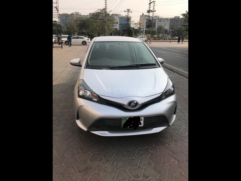 Toyota Vitz 2013 for Sale in Lahore Toyota Vitz 2013 for Sale in Lahore Image-4