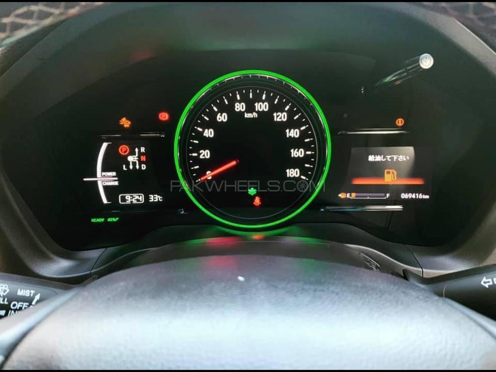 Honda Vezel 2016 for Sale in Karachi Honda Vezel 2016 for Sale in Karachi Image-7