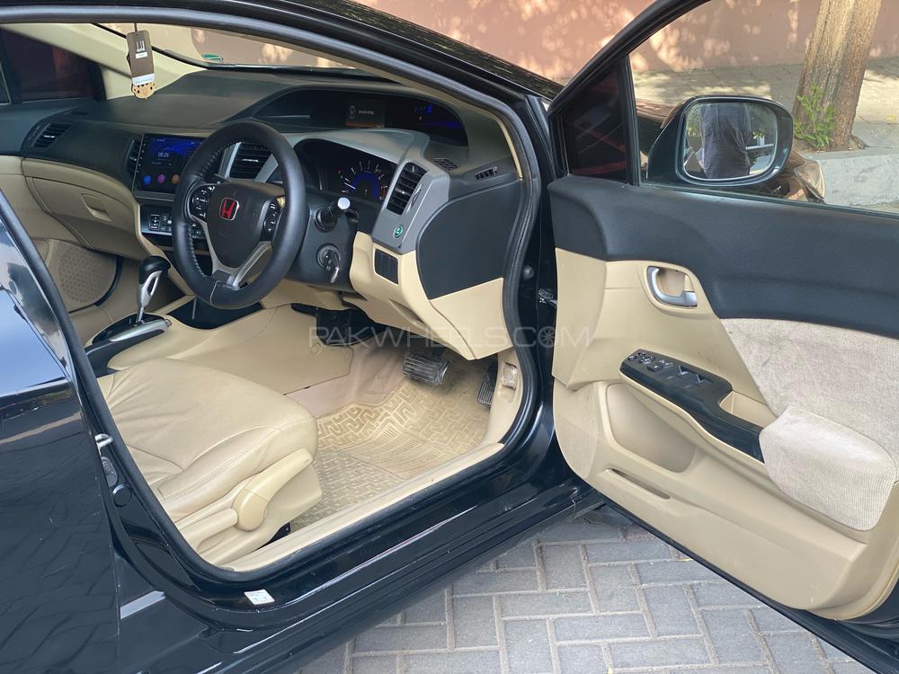 Honda Civic 2013 for Sale in Faisalabad Honda Civic 2013 for Sale in Faisalabad Image-10