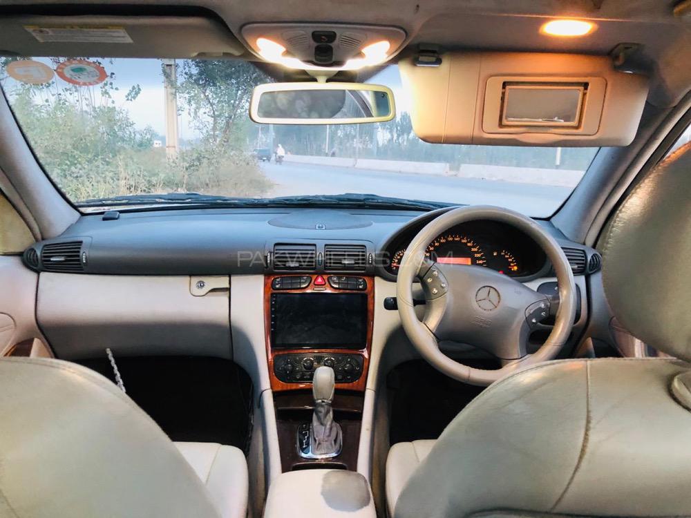 Mercedes Benz C Class 2002 for Sale in Peshawar Mercedes Benz C Class 2002 for Sale in Peshawar Image-7